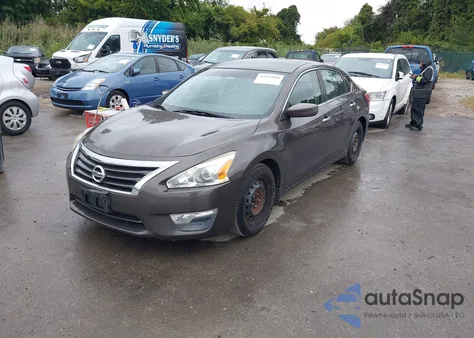 2013 Nissan Altima 2.5 S z USA, uszkodzony, nr VIN 1N4AL3AP9DC916646